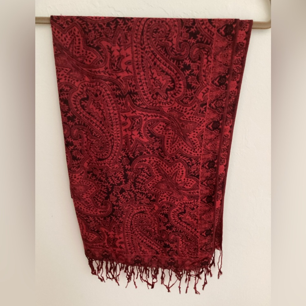 212. Red & Black Scarf RN96750